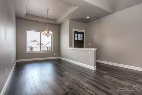 2945 NE Flagstone Ave, Bend, OR 97701 photo 3