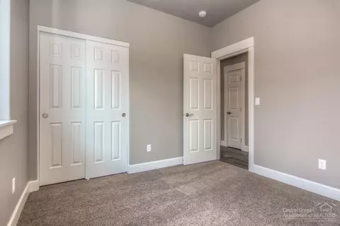 2945 NE Flagstone Ave, Bend, OR 97701 photo 11