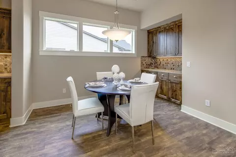61084 SE Stari Most Loop, Bend, OR 97702 photo 7