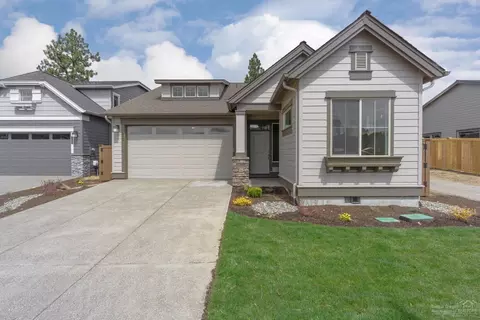 61084 SE Stari Most Loop, Bend, OR 97702 photo 1
