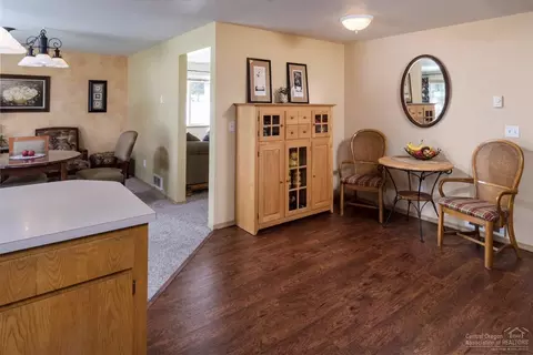 19633 Apache Rd, Bend, OR 97702 photo 8