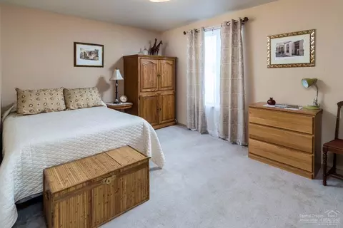 19633 Apache Rd, Bend, OR 97702 photo 11