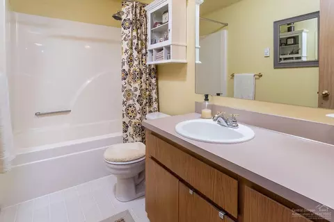 19633 Apache Rd, Bend, OR 97702 photo 10