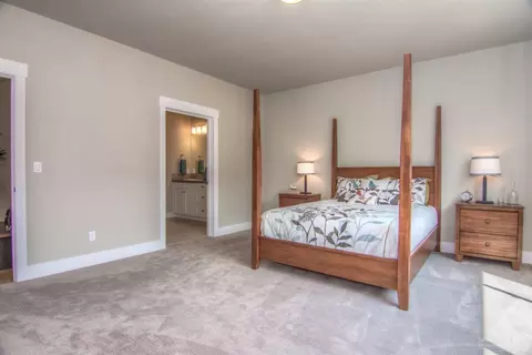 1307 NE Hoover Loop, Bend, OR 97701 photo 14