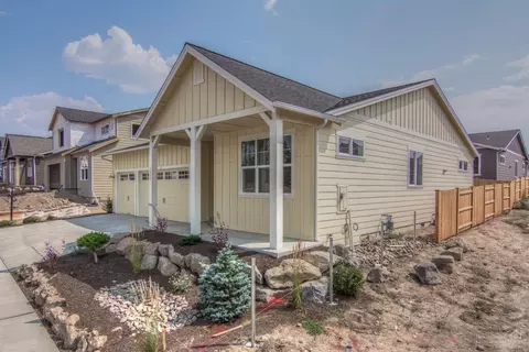 1307 NE Hoover Loop, Bend, OR 97701 photo 23