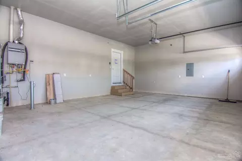 1307 NE Hoover Loop, Bend, OR 97701 photo 22