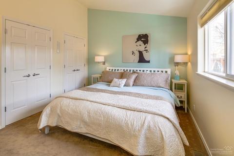 1334 NW Ithaca Ave, Bend, OR 97703 photo 12