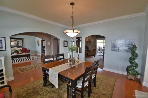 64490 Research Rd, Bend, OR 97703 photo 9