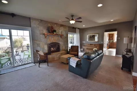64490 Research Rd, Bend, OR 97703 photo 13