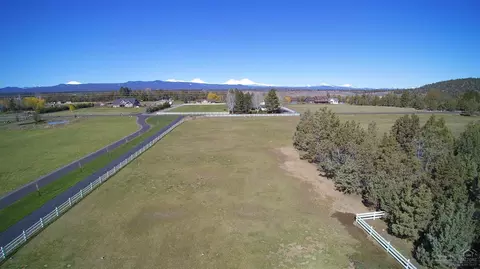 64490 Research Rd, Bend, OR 97703 photo 18