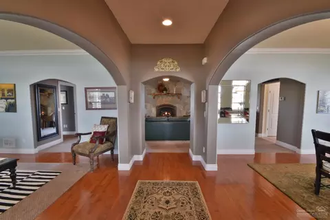 64490 Research Rd, Bend, OR 97703 photo 10