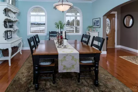 64490 Research Rd, Bend, OR 97703 photo 8