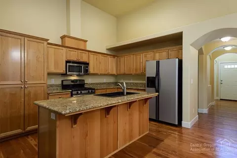 20628 Couples Ln, Bend, OR 97702 photo 3
