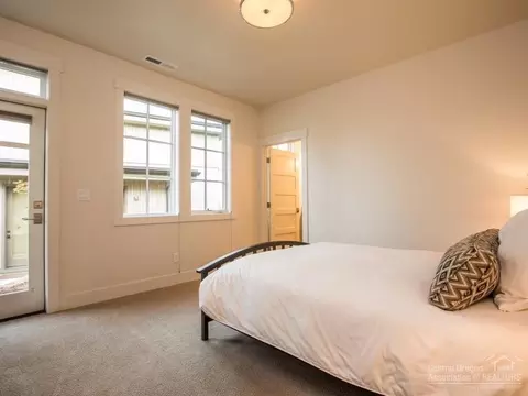 19235 Solomon Dr, Bend, OR 97702 photo 18