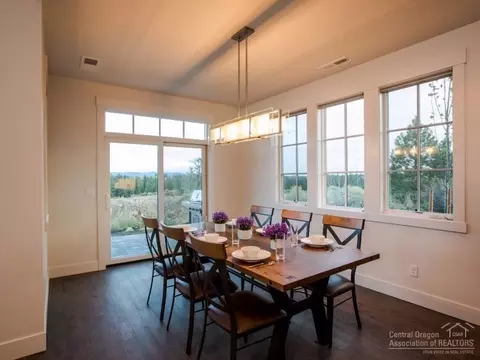 19235 Solomon Dr, Bend, OR 97702 photo 5