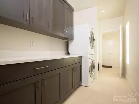 19235 Solomon Dr, Bend, OR 97702 photo 24