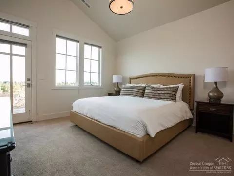 19235 Solomon Dr, Bend, OR 97702 photo 13