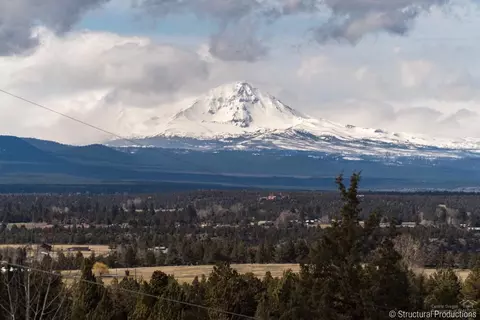 20947 Journey Ave, Bend, OR 97703 photo 5