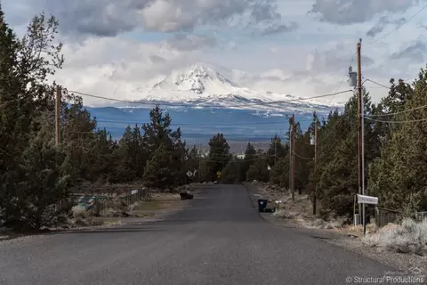 20947 Journey Ave, Bend, OR 97703 photo 3