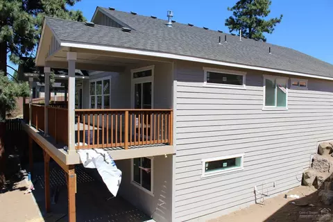 63249 NW Newhall Pl, Bend, OR 97703 photo 3