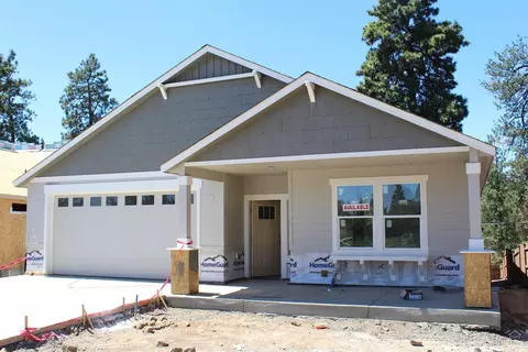 63249 NW Newhall Pl, Bend, OR 97703 photo 2
