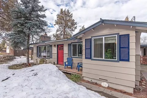 19930 Birch Ln, Bend, OR 97703 photo 2