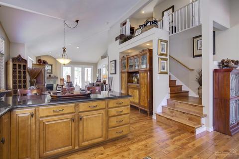 19565 Simpson Ave, Bend, OR 97702 photo 9