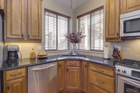 19565 Simpson Ave, Bend, OR 97702 photo 8