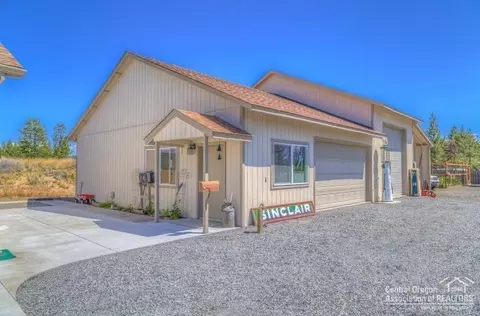 53910 Otter Dr, La Pine, OR 97739 photo 3