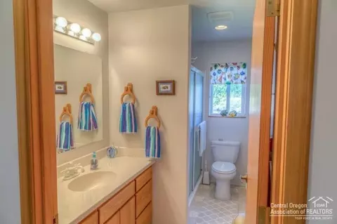53910 Otter Dr, La Pine, OR 97739 photo 17