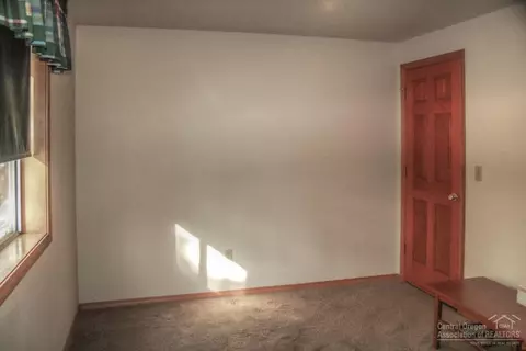 61305 Victory Loop, Bend, OR 97702 photo 16