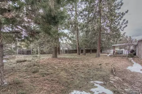 61305 Victory Loop, Bend, OR 97702 photo 24