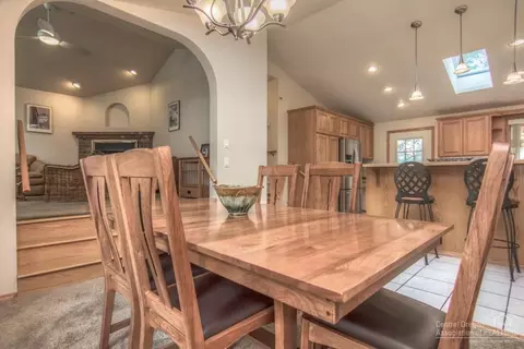61305 Victory Loop, Bend, OR 97702 photo 5