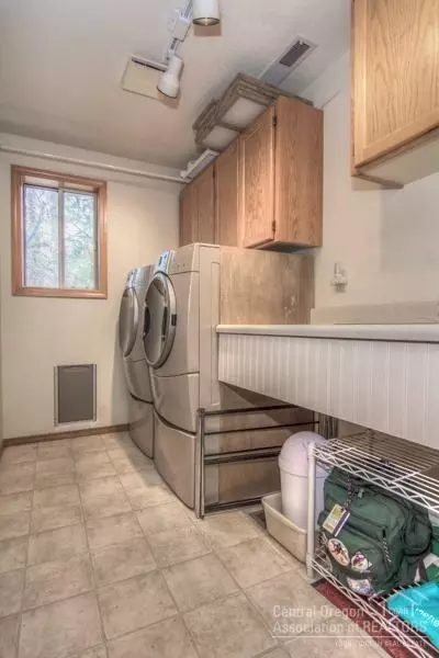61305 Victory Loop, Bend, OR 97702 photo 19