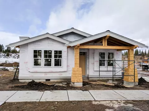 1739 NW Fields St, Bend, OR 97703 photo 1