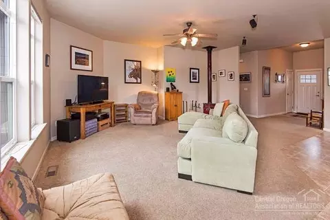 20892 Daniel Duke Way, Bend, OR 97701 photo 5