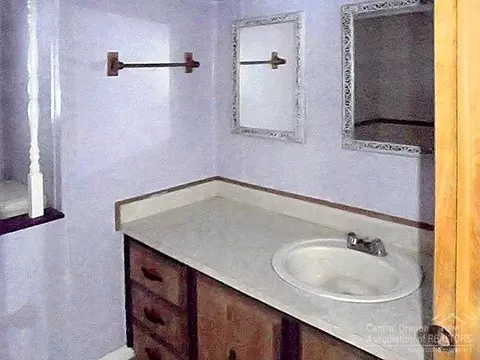 745 Hackett, La Pine, OR 97739 photo 9