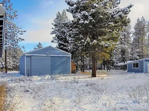 745 Hackett, La Pine, OR 97739 photo 22