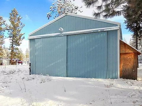 745 Hackett, La Pine, OR 97739 photo 21