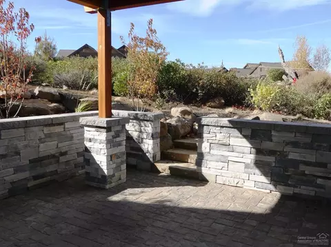 61379 Lost Hollow Loop, Bend, OR 97702 photo 22