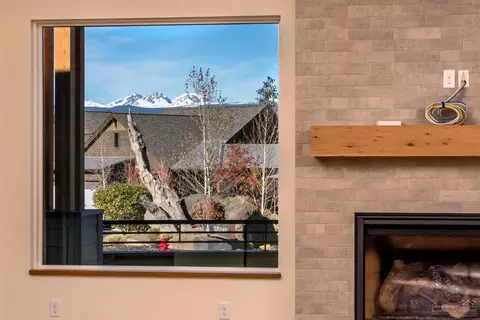 61379 Lost Hollow Loop, Bend, OR 97702 photo 5