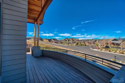 61379 Lost Hollow Loop, Bend, OR 97702 photo 24