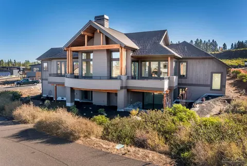 61379 Lost Hollow Loop, Bend, OR 97702 photo 23
