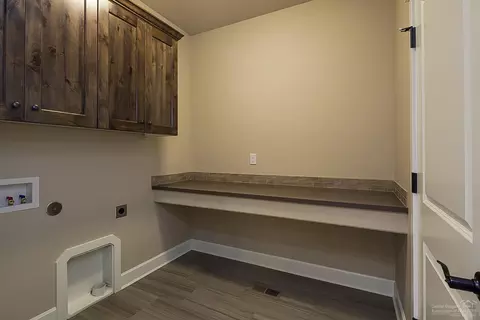 61048 SE Stari Most Loop, Bend, OR 97702 photo 12