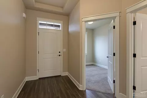 61048 SE Stari Most Loop, Bend, OR 97702 photo 2