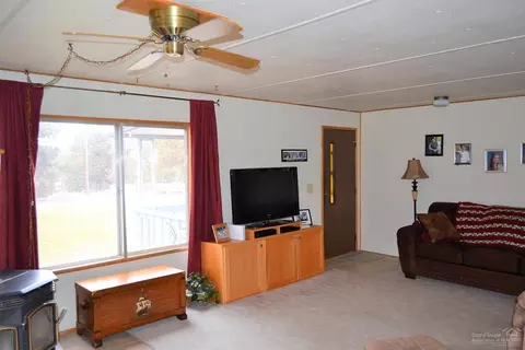 20007 Beaver Ln, Bend, OR 97703 photo 7