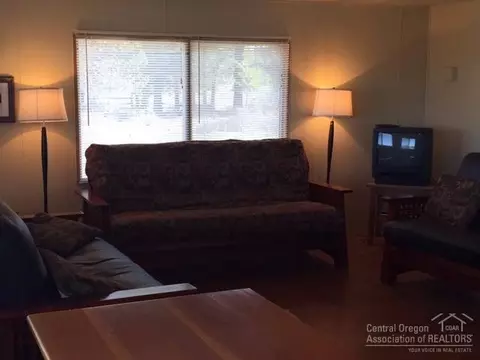 52929 Riverview Dr, La Pine, OR 97739 photo 9
