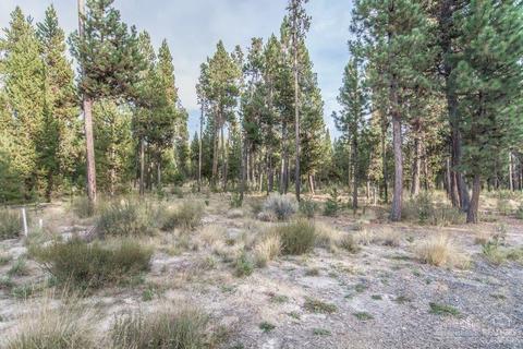 56456 Sunstone Loop, Bend, OR 97707 photo 2