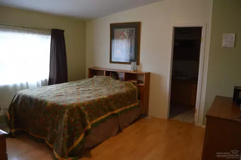 649 SW Ruby St, Madras, OR 97741 photo 13