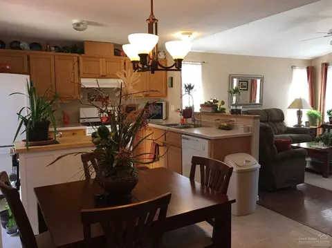63399 Majestic Loop, Bend, OR 97701 photo 5